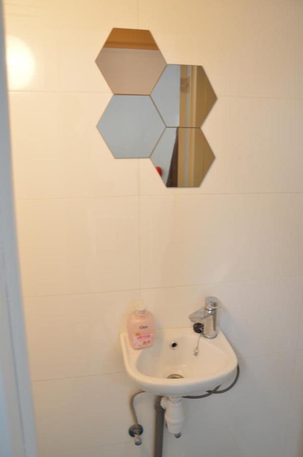 Awesome Studio In Marolles Appartement Brussel Buitenkant foto