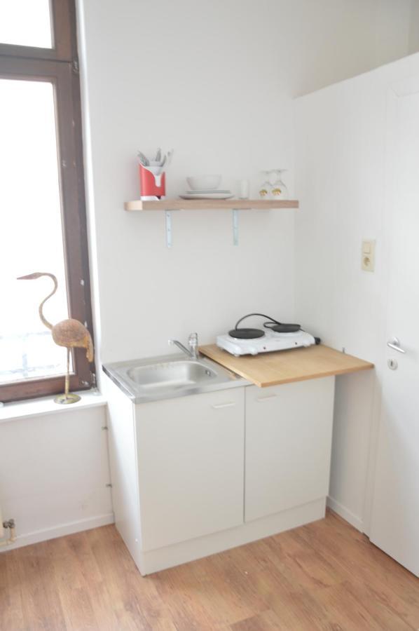 Awesome Studio In Marolles Appartement Brussel Buitenkant foto